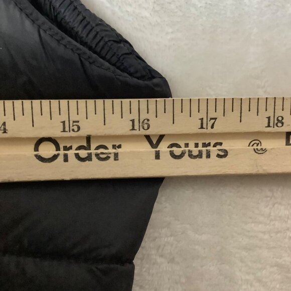 Old Navy Active Puffer Narrow Channel Vest Women XS Black Nylon Polyester - Picture 7 of 9